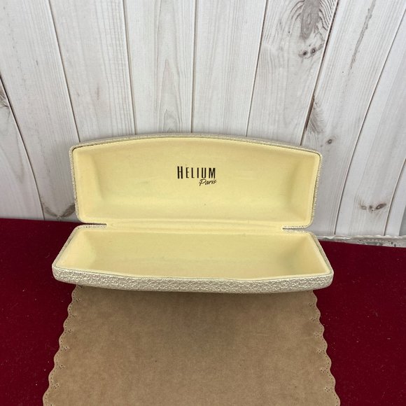 Helium Paris Ivory-Golden Clam Shell Eyeglasses Case - Picture 2 of 6